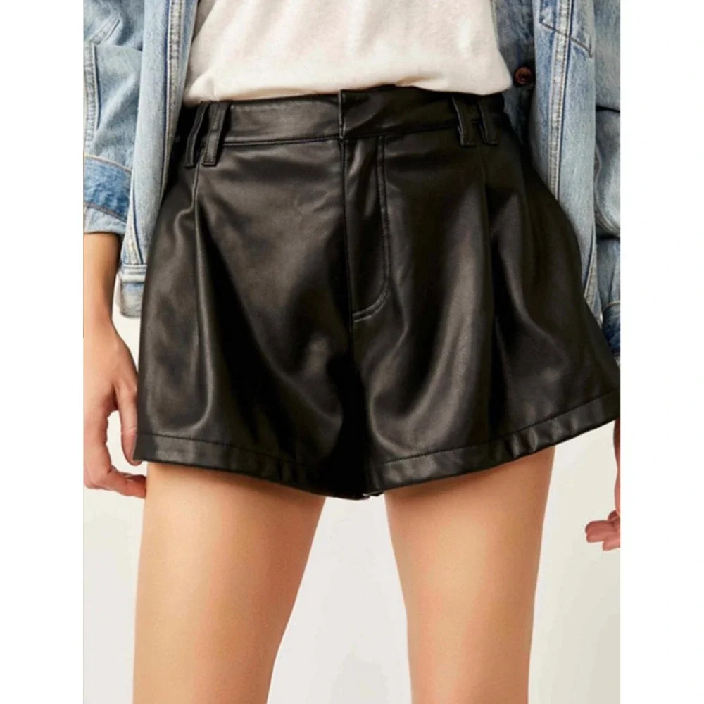 We The Free Free People - Black Faux Leather High Waist Loose Shorts Size 31